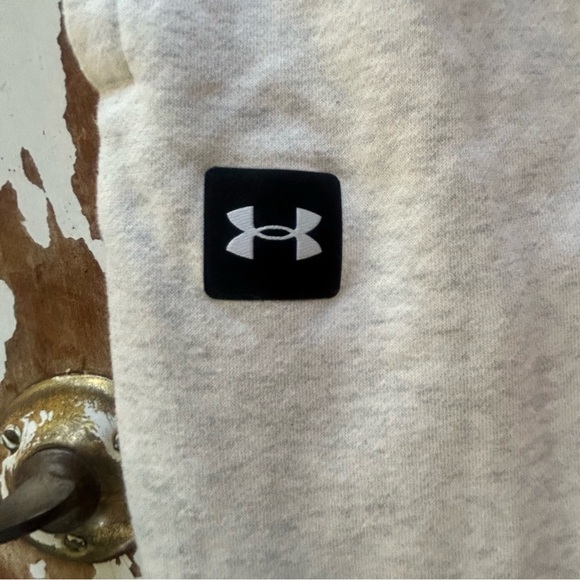 Under Armour Men's Joggers Pants Size XL Gray Fleece - Picture 3 of 10